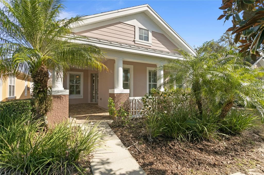 204 LATITUDE PLACE APOLLO BEACH, FL 33572