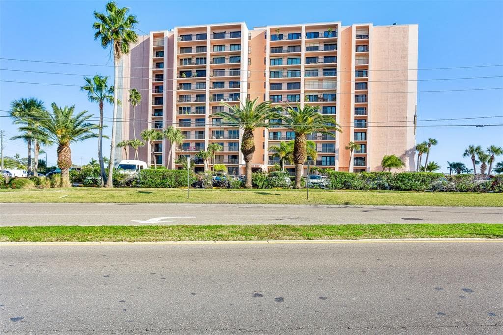 51 ISLAND WAY UNIT 406 CLEARWATER, FL 33767
