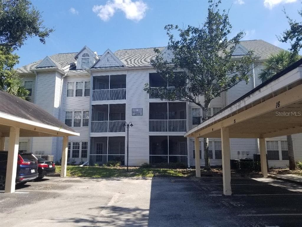 3313 HAVILAND COURT UNIT 303 PALM HARBOR, FL 34684