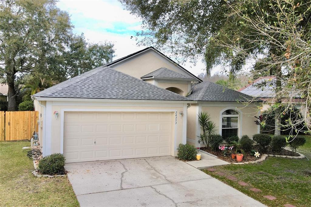 24353 ROLLING VIEW COURT LUTZ, FL 33559