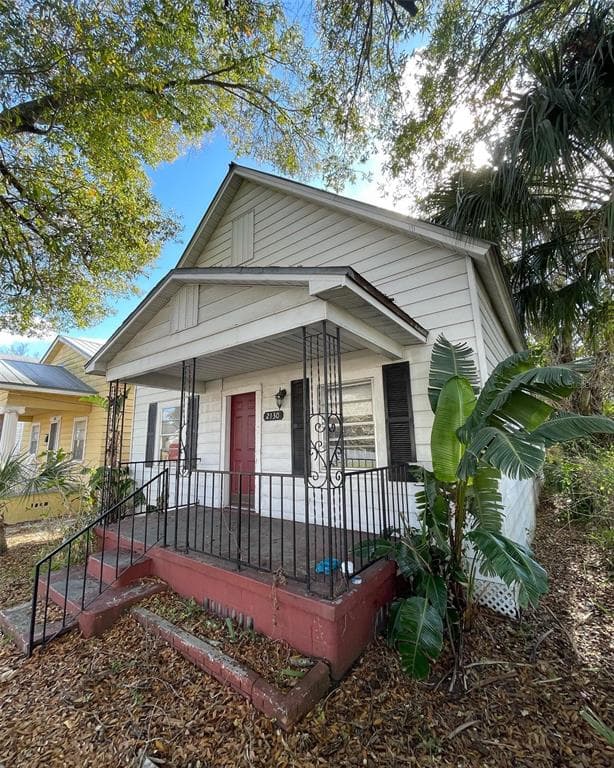 2130 W PINE STREET TAMPA, FL 33607