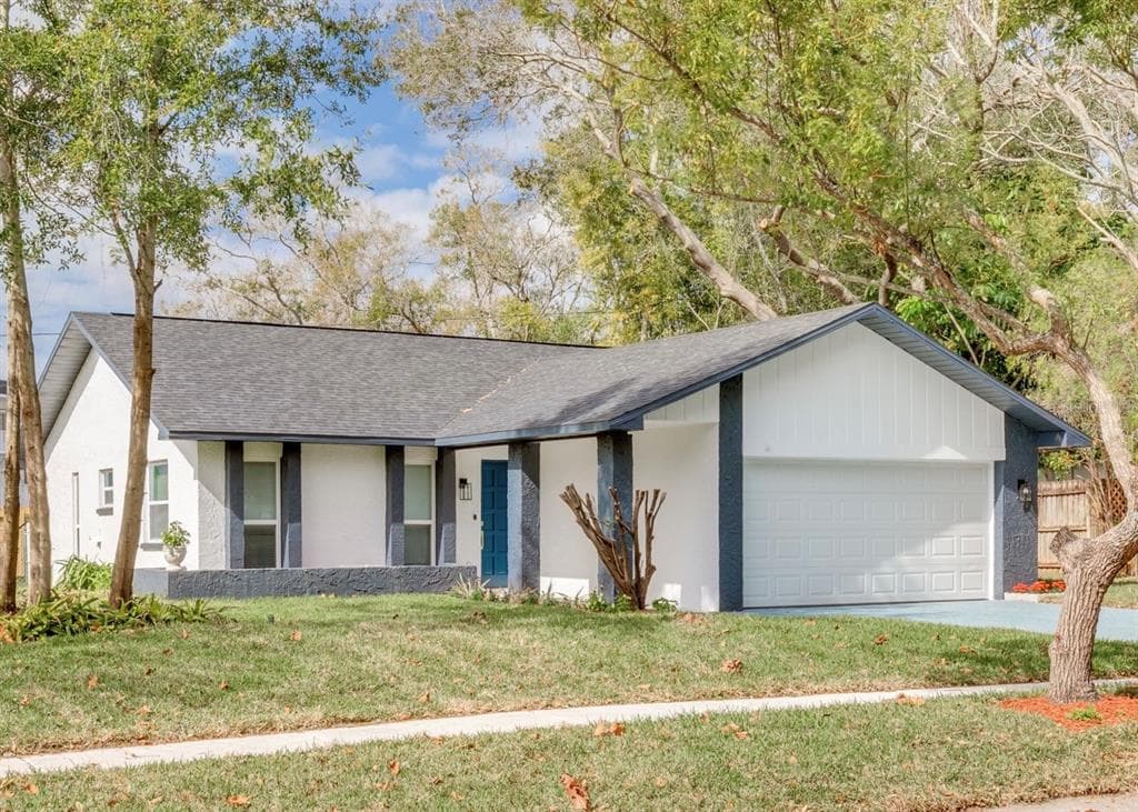 1982 HYVUE DRIVE CLEARWATER, FL 33763