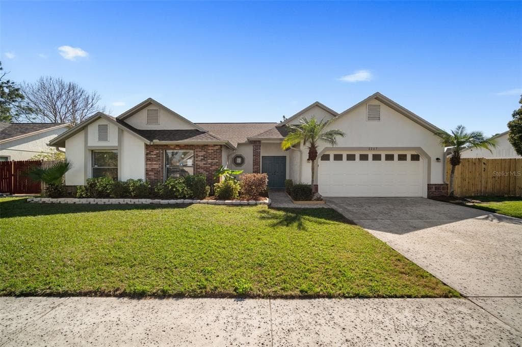 2207 LAKE BAY WAY BRANDON, FL 33511