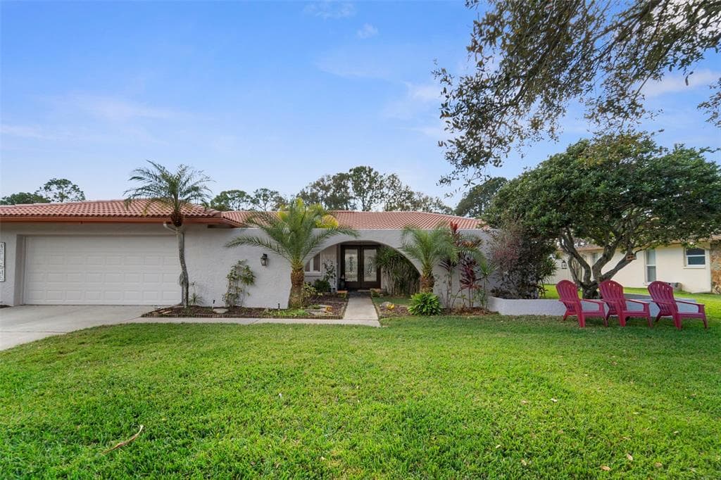 2679 CLUBHOUSE DRIVE S CLEARWATER, FL 33761