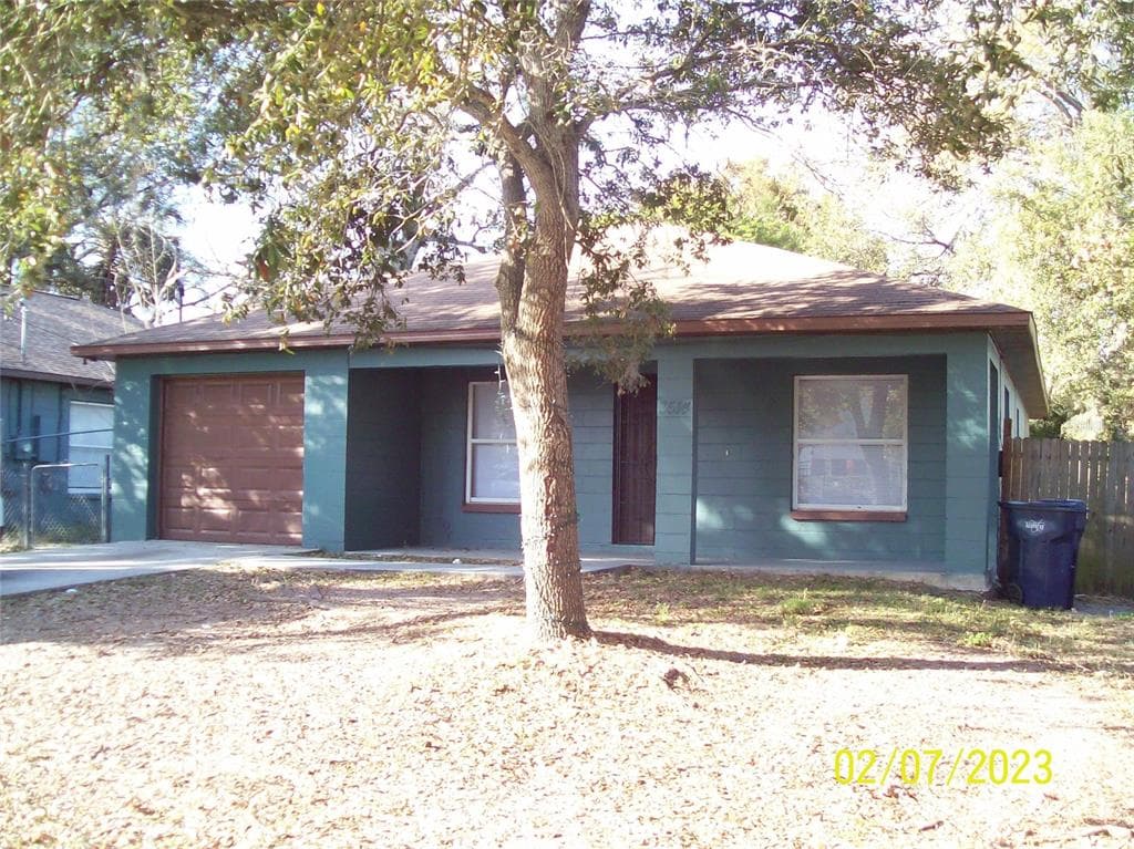 3514 E MOHAWK AVENUE TAMPA, FL 33610