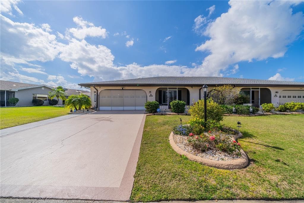 1504 BENTWOOD DRIVE SUN CITY CENTER, FL 33573