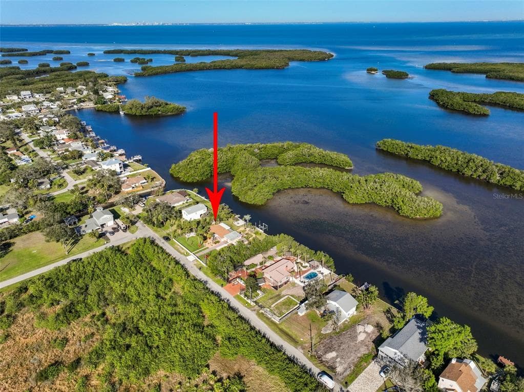 3035 MANATEE AVENUE RUSKIN, FL 33570