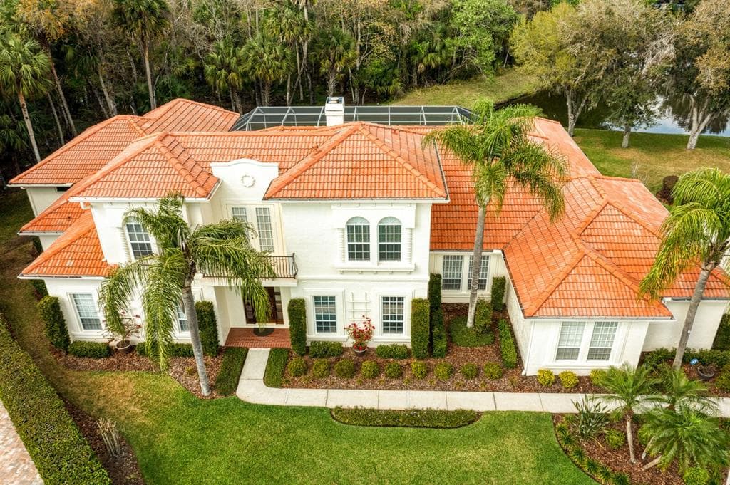 5002 DAVENSHIRE WAY TAMPA, FL 33647