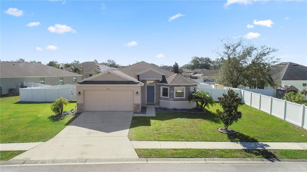 3525 LONGVIEW LANE LAKELAND, FL 33812