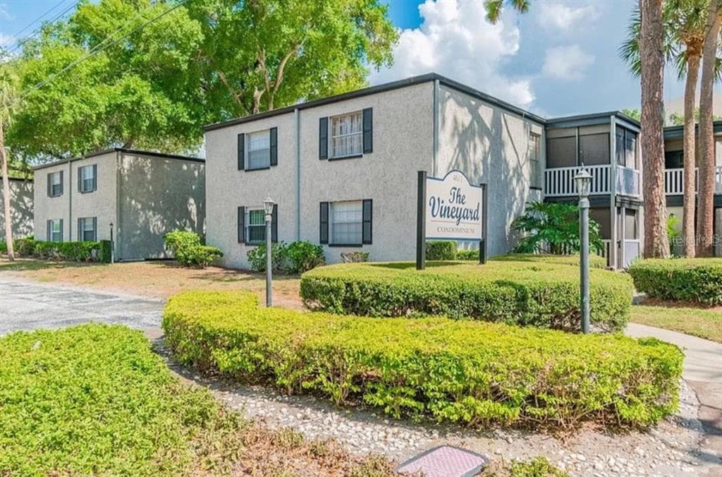 4611 W NORTH B STREET UNIT 121 TAMPA, FL 33609