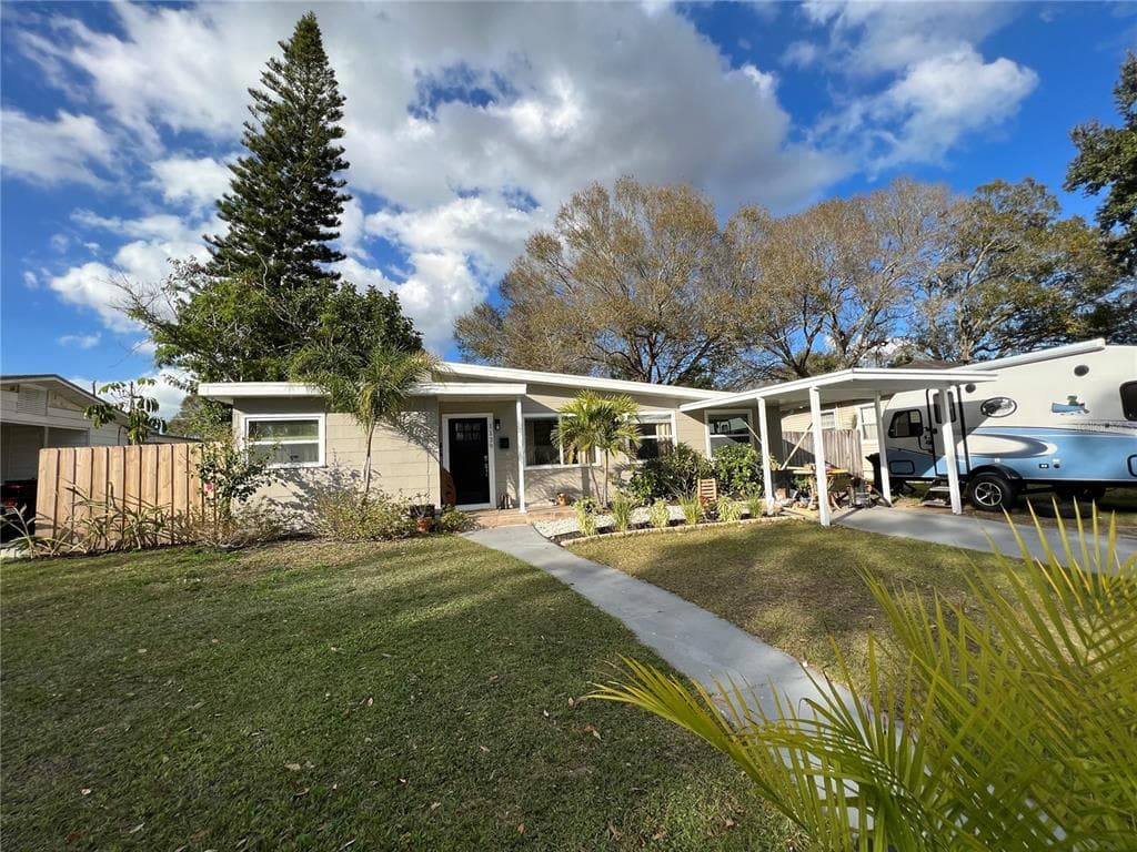 1139 51ST AVENUE N ST PETERSBURG, FL 33703