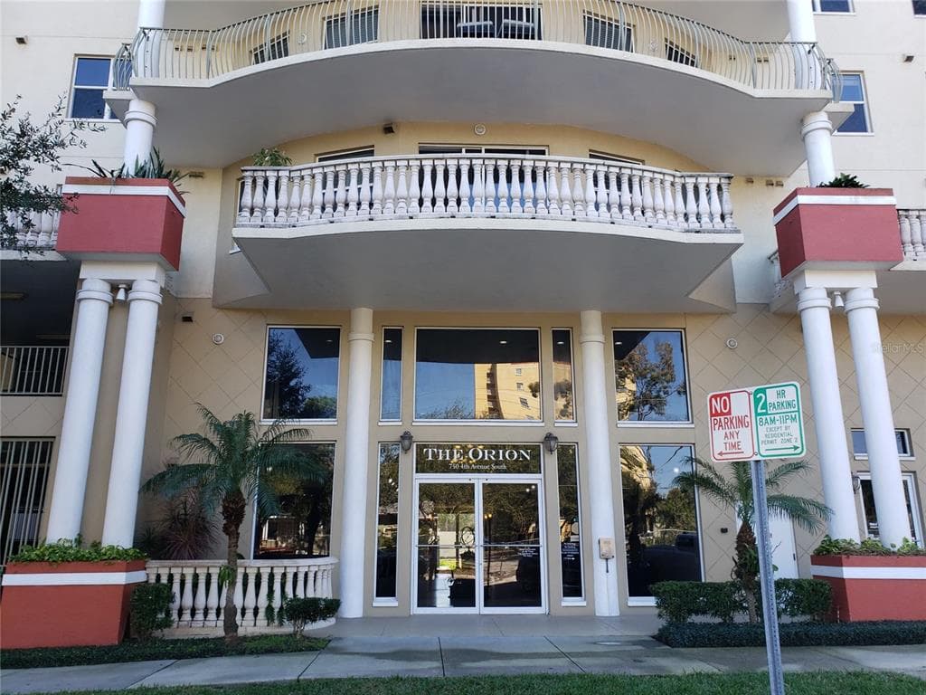 750 4TH AVENUE S UNIT 405D ST PETERSBURG, FL 33701