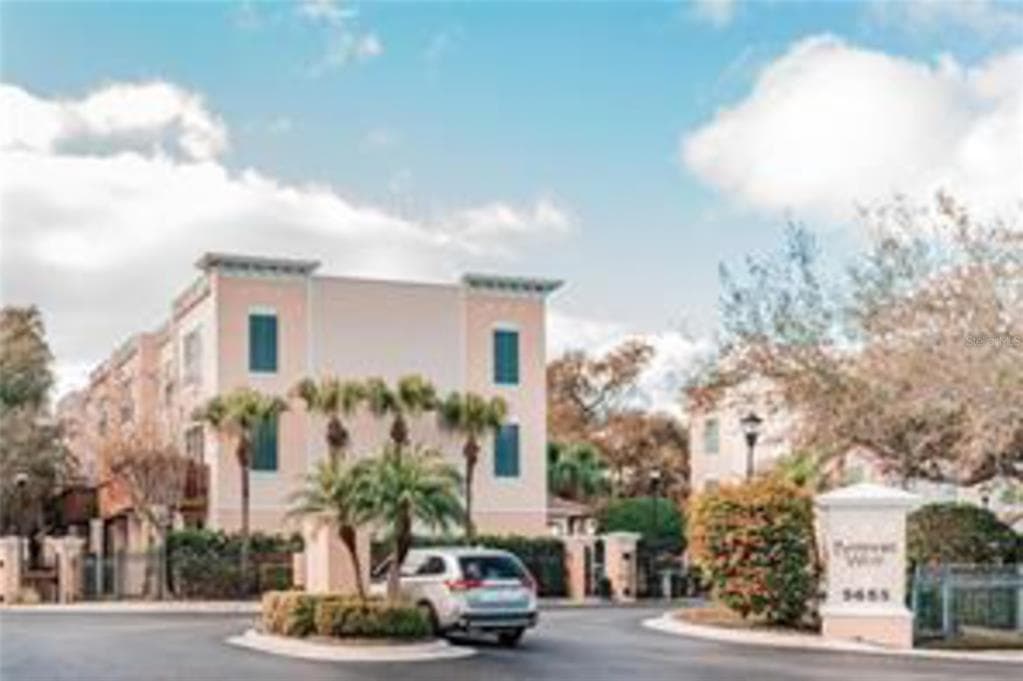 3133 BAYSHORE OAKS DRIVE TAMPA, FL 33611