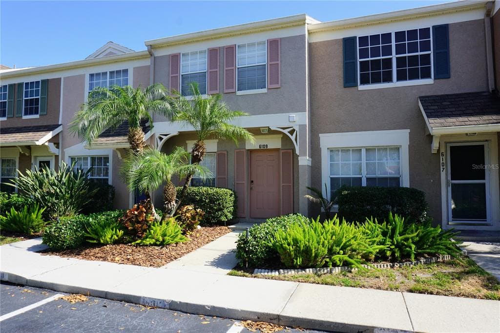 6109 BAYSIDE KEY DRIVE TAMPA, FL 33615