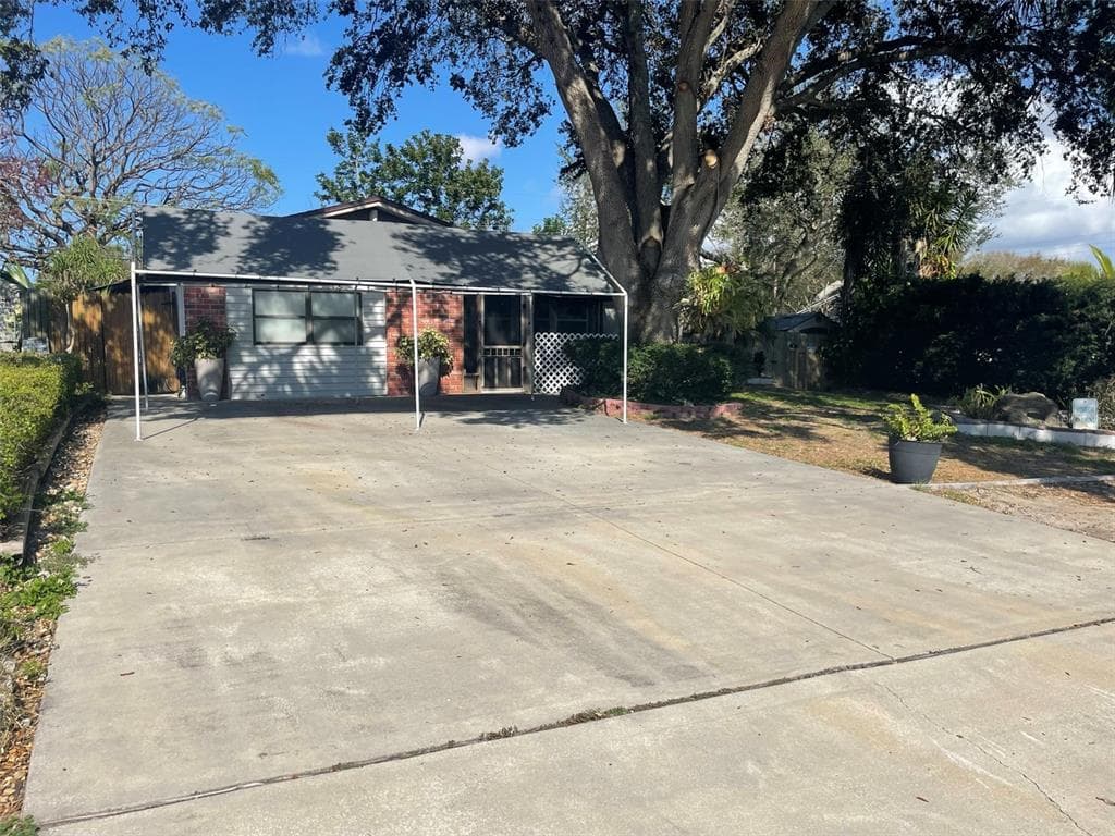 11337 121ST TERRACE LARGO, FL 33778
