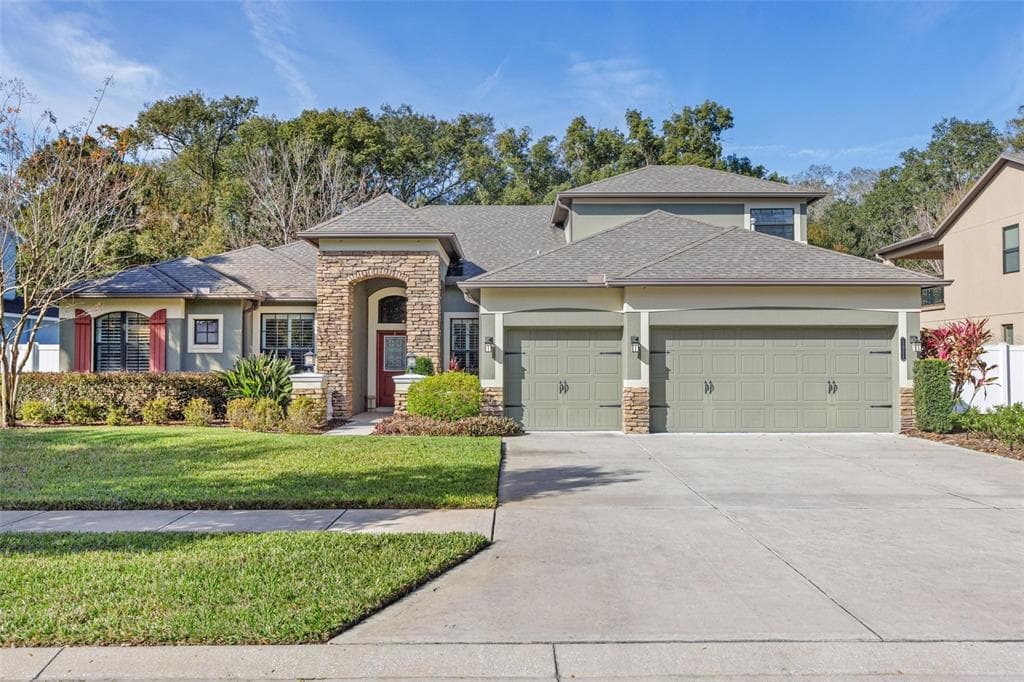 1921 HAVEN BEND TAMPA, FL 33613