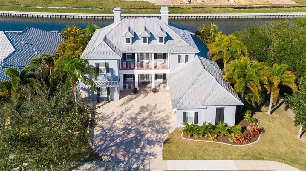 709 ISLEBAY DRIVE APOLLO BEACH, FL 33572