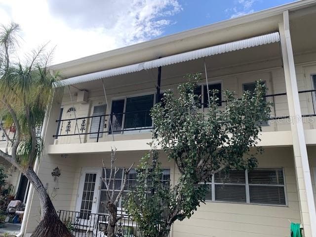 4142 56TH WAY N UNIT 611 KENNETH CITY, FL 33709