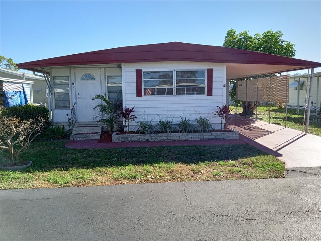 7880 54TH AVENUE N UNIT 15