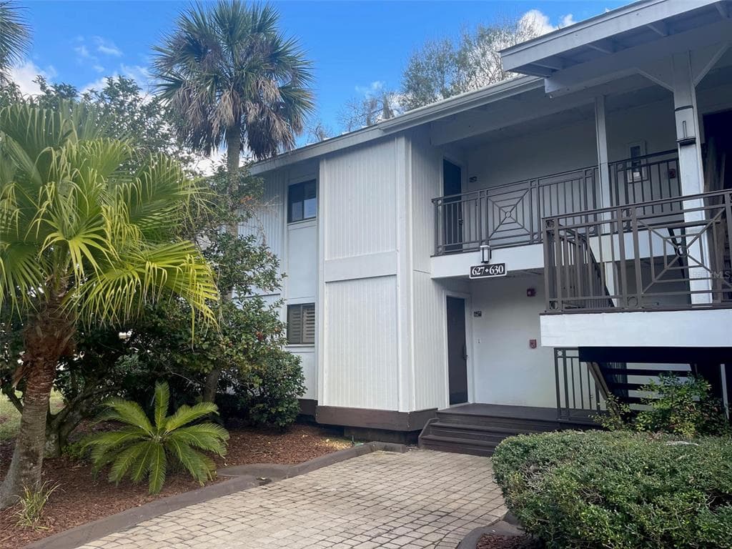 4782 FOX HUNT DRIVE UNIT C628 WESLEY CHAPEL, FL 33543