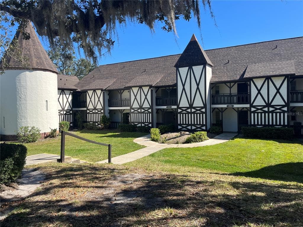 220 N BAYSHORE BOULEVARD UNIT 102 CLEARWATER, FL 33759