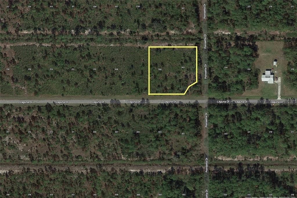 302 LAGUNA DRIVE INDIAN LAKE ESTATES, FL 33855