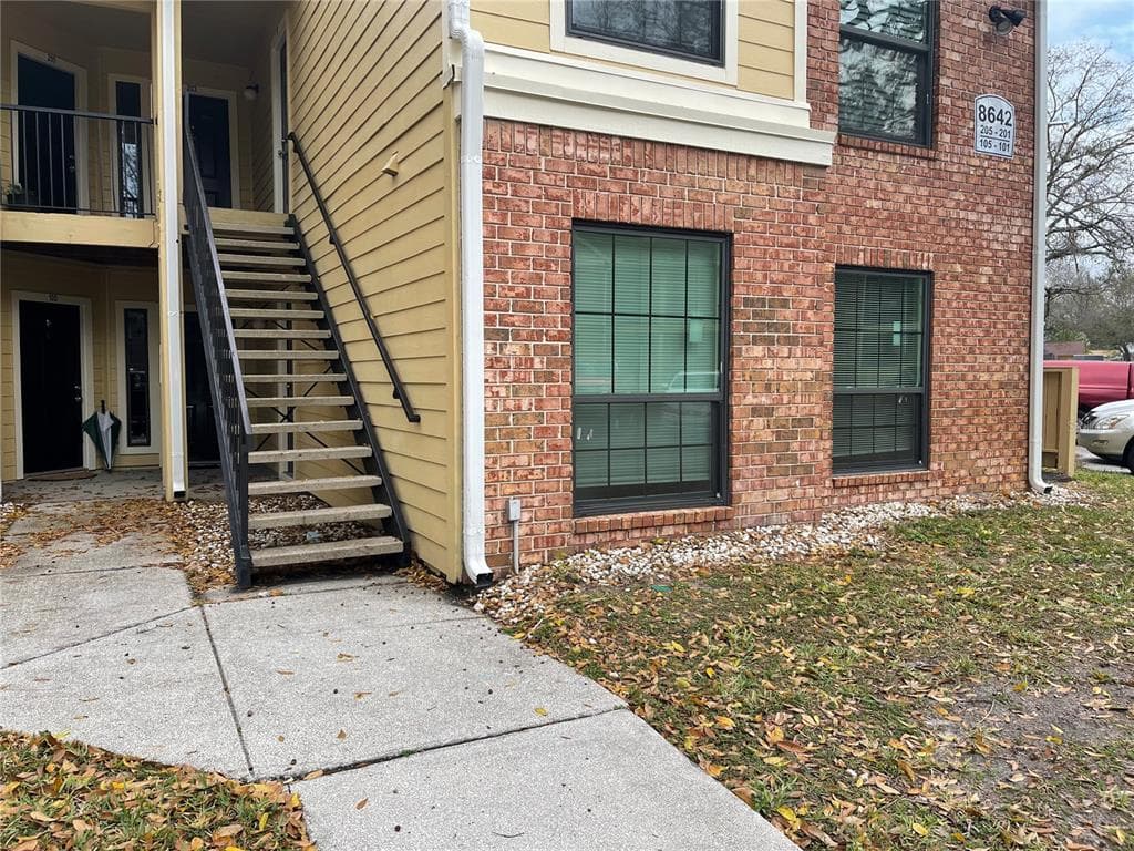 8642 MALLARD RESERVE DRIVE UNIT 101 TAMPA, FL 33614