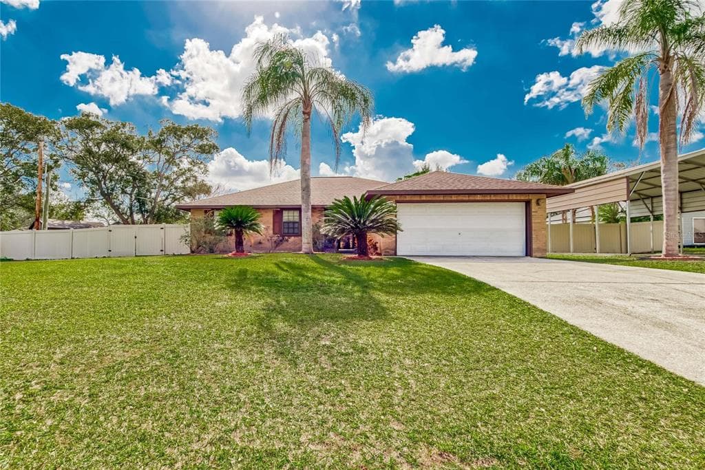 5831 CREST LANE LAKELAND, FL 33812