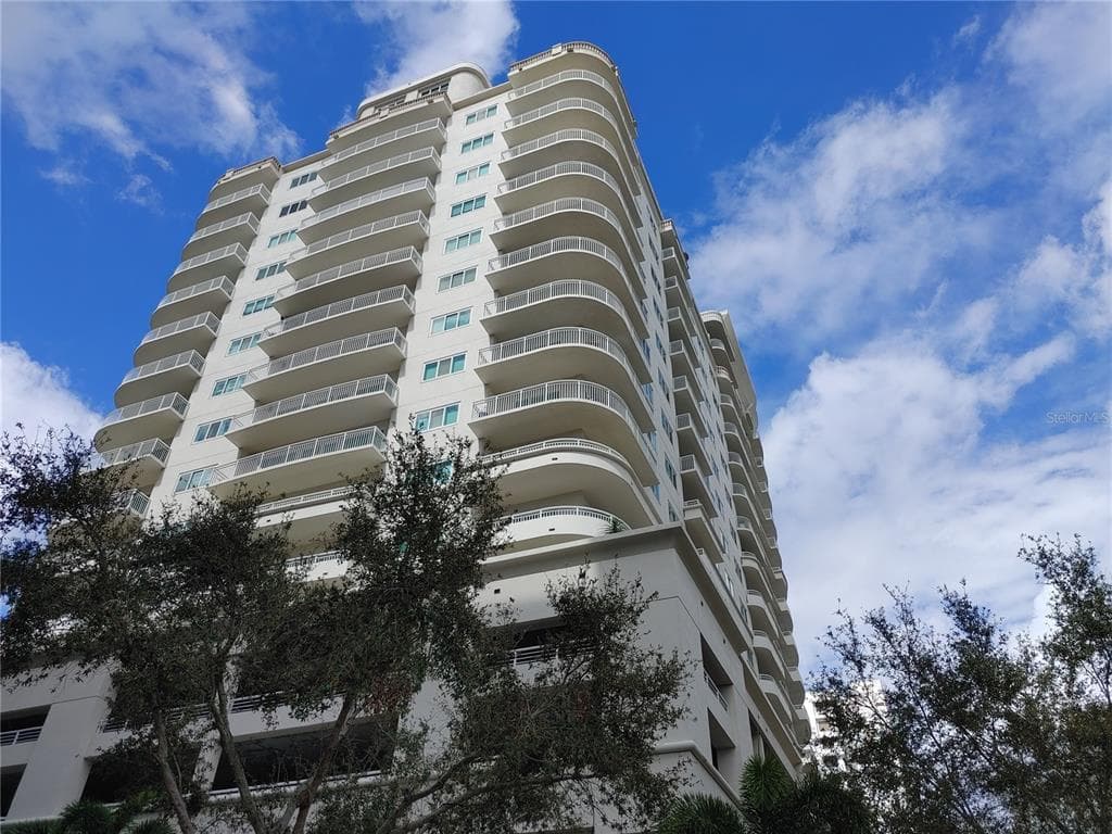 100 S EOLA DRIVE UNIT PH218