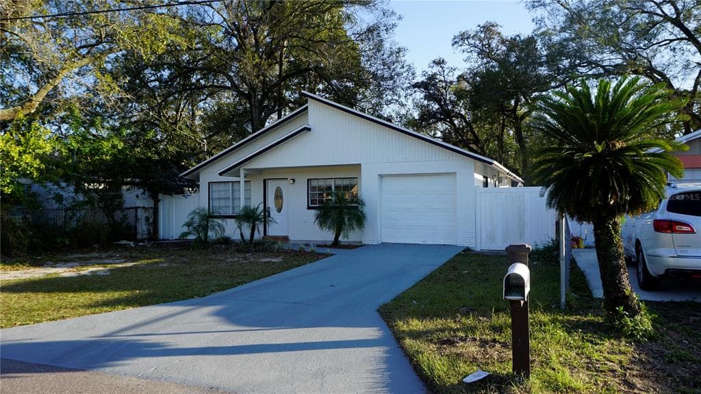 2602 W POWHATAN AVENUE TAMPA, FL 33614
