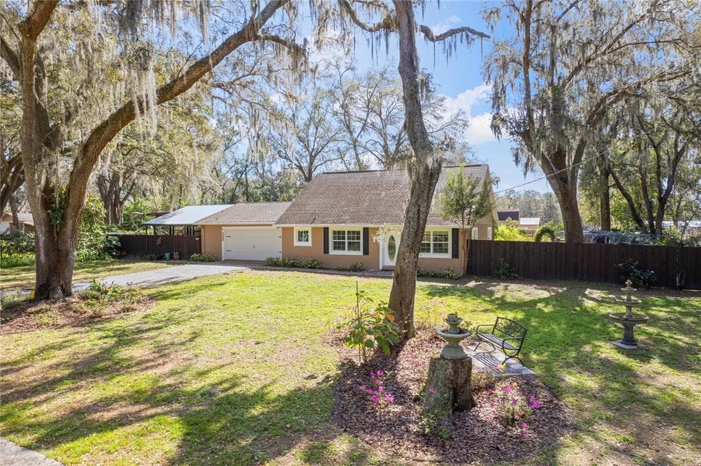 412 OLD MULRENNAN ROAD VALRICO, FL 33594