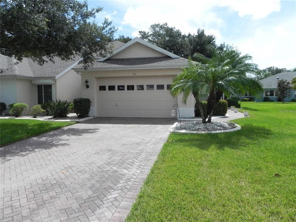 704 MCDANIEL STREET UNIT 92 SUN CITY CENTER, FL 33573
