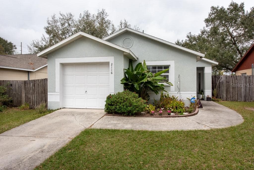 2116 RIDGEMORE DRIVE VALRICO, FL 33594