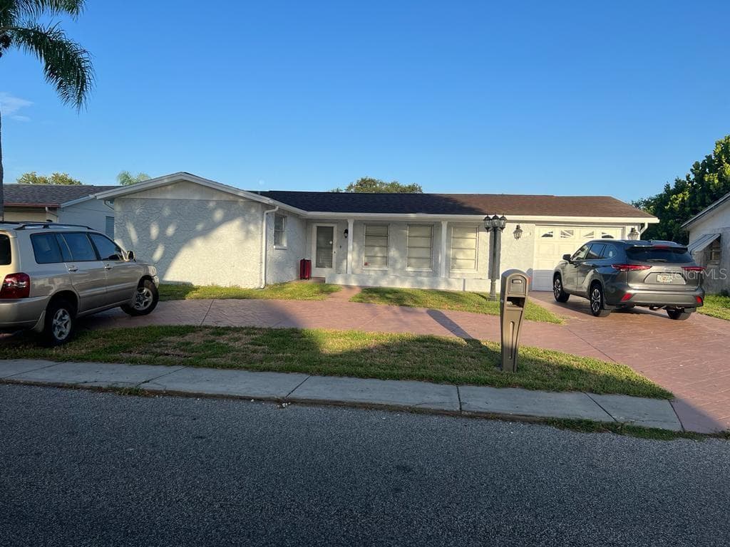 9311 SAINT REGIS LANE PORT RICHEY, FL 34668