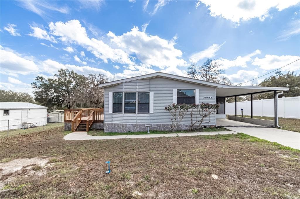 16088 SE 15TH STREET OCKLAWAHA, FL 32179