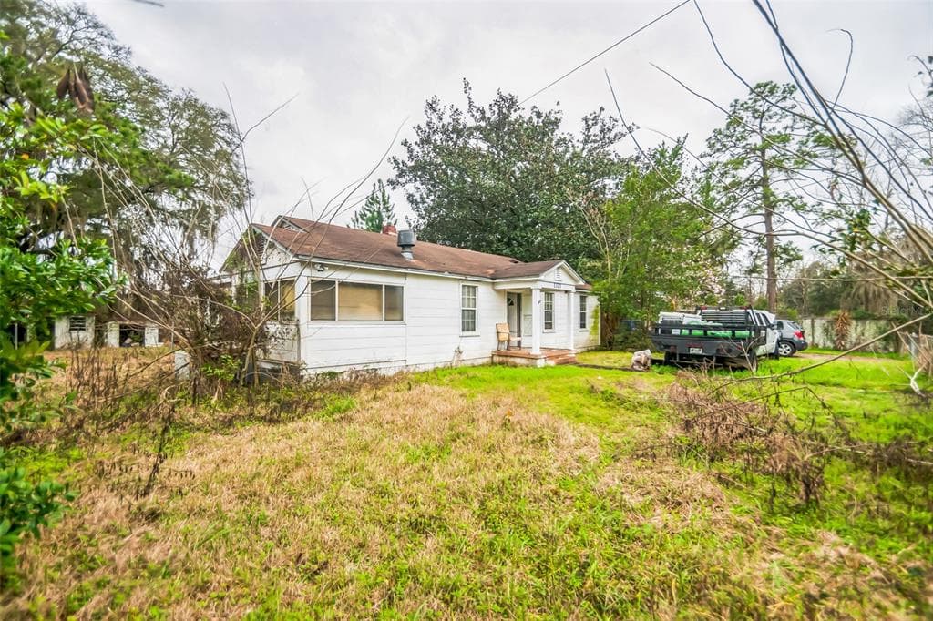 1321 KINGS DRIVE TALLAHASSEE, FL 32301