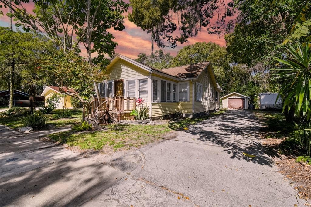 7228 GARDEN GROVE LANE NEW PORT RICHEY, FL 34652