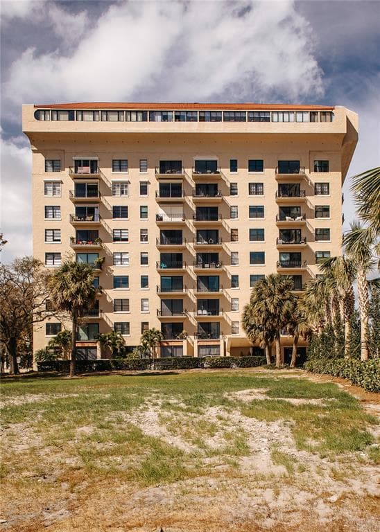 2109 BAYSHORE BLVD UNIT 606