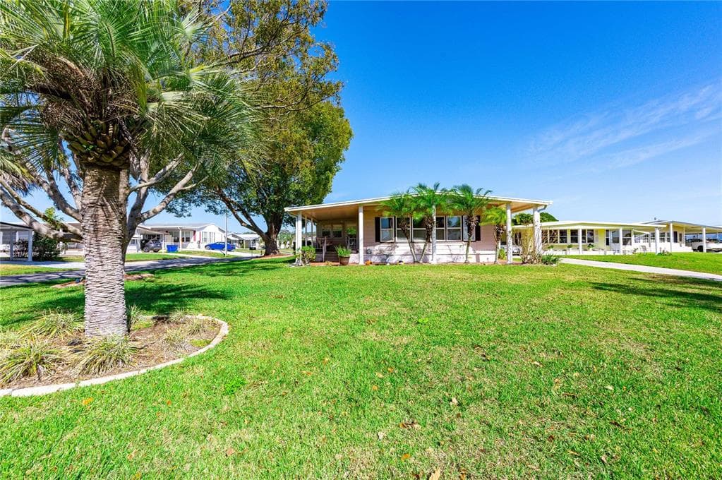 5546 ARROWHEAD DRIVE ZEPHYRHILLS, FL 33542