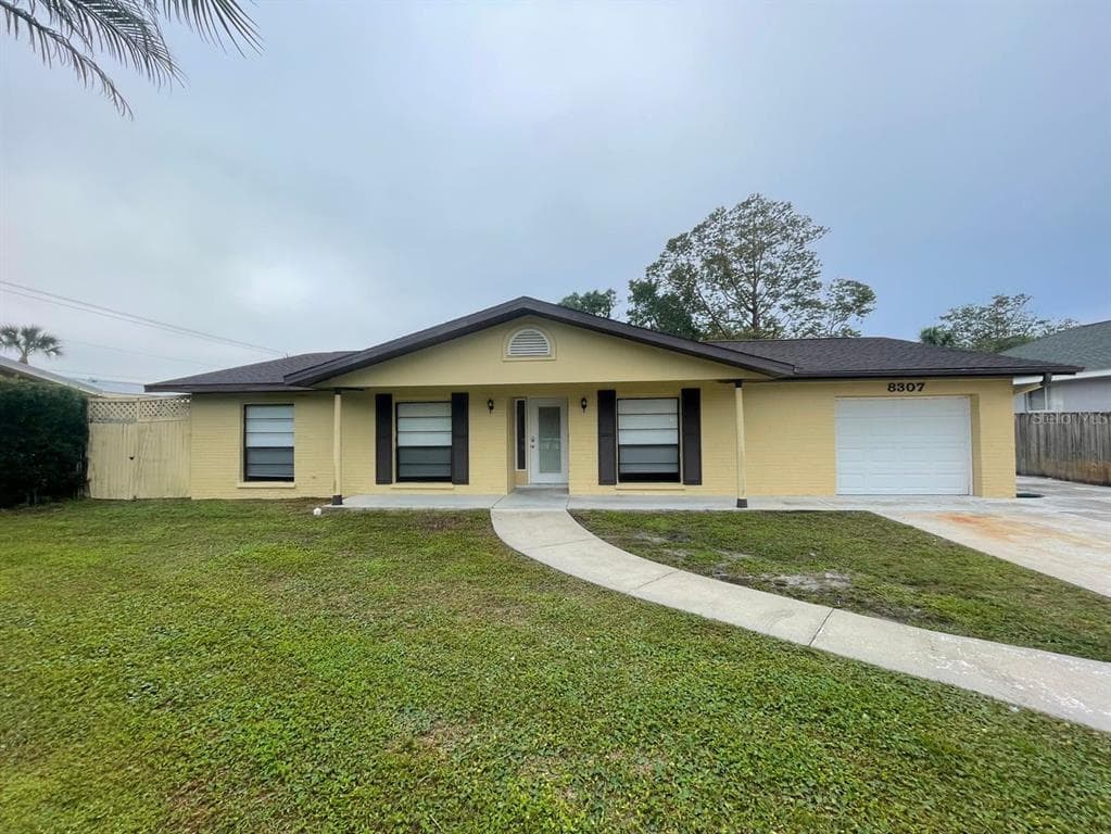 8307 17TH AVENUE NW BRADENTON, FL 34209