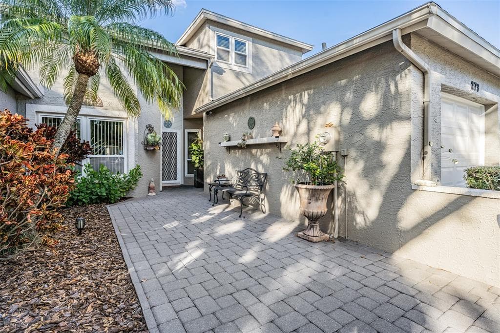 273 BUCKINGHAM PLACE PALM HARBOR, FL 34684