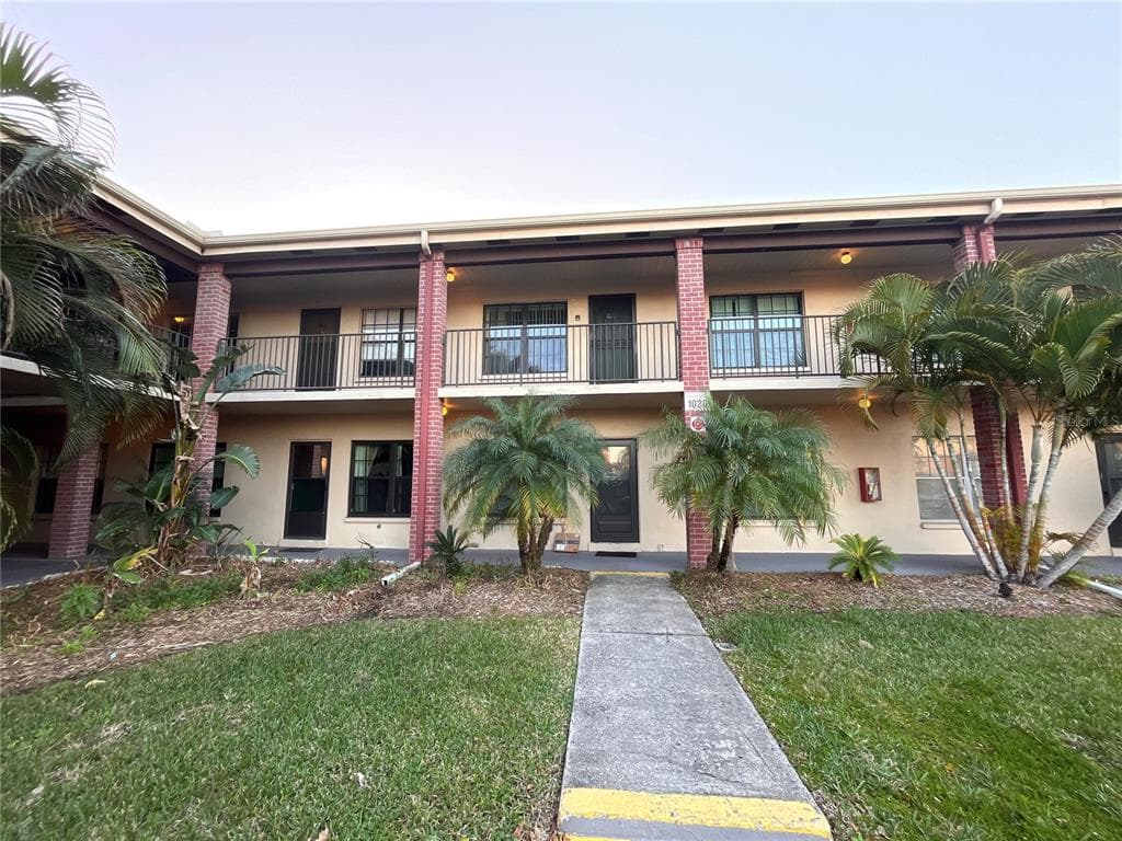 1020 85TH AVENUE N UNIT 223