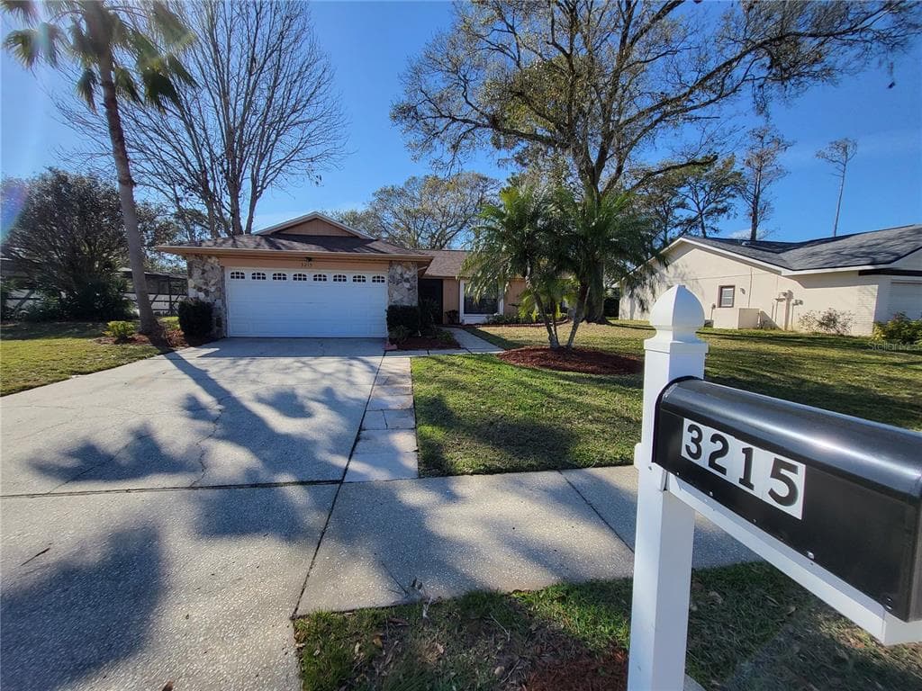 3215 PLAYER DRIVE NEW PORT RICHEY, FL 34655