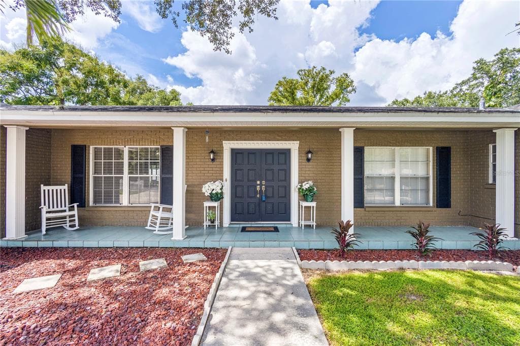 2610 BELLWOOD DRIVE BRANDON, FL 33511