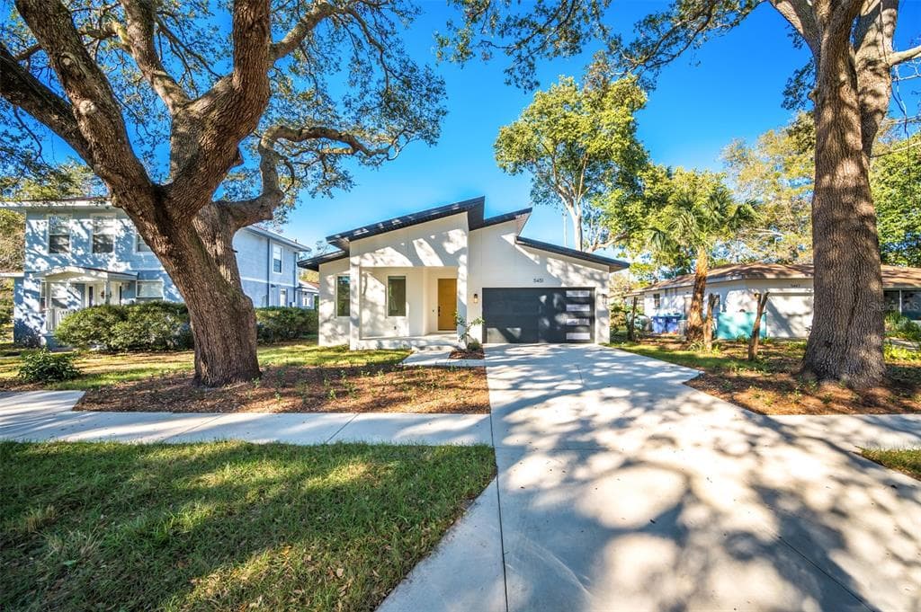 5451 2ND AVENUE S ST PETERSBURG, FL 33707