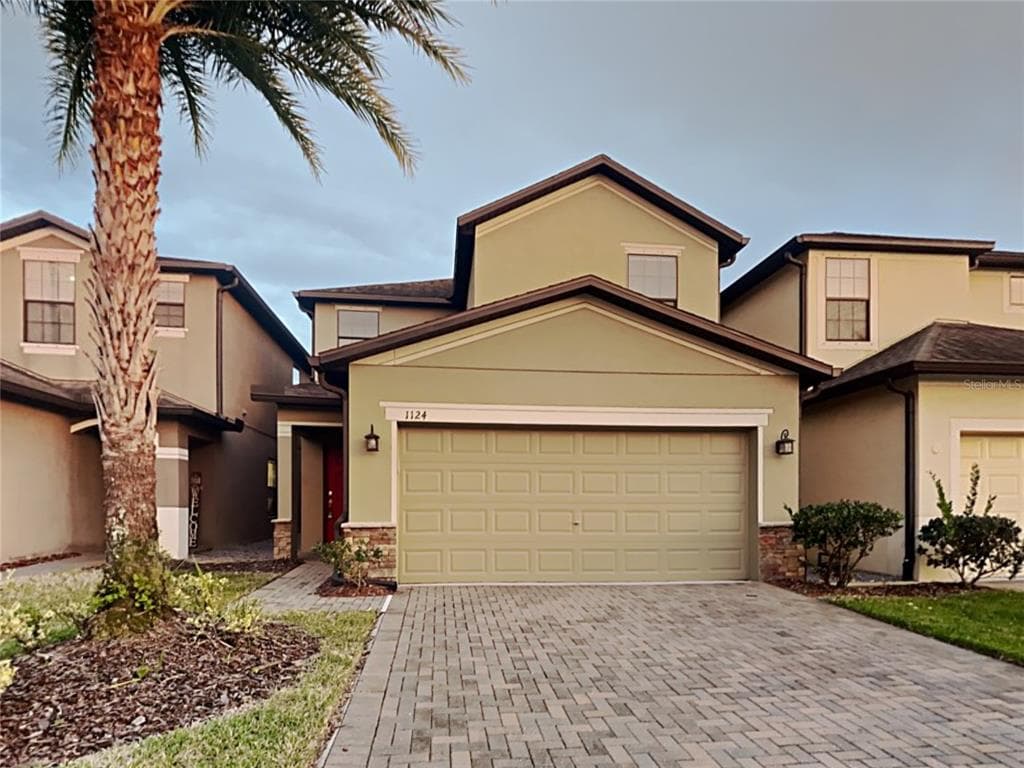 1124 BALLARD GREEN PLACE BRANDON, FL 33511