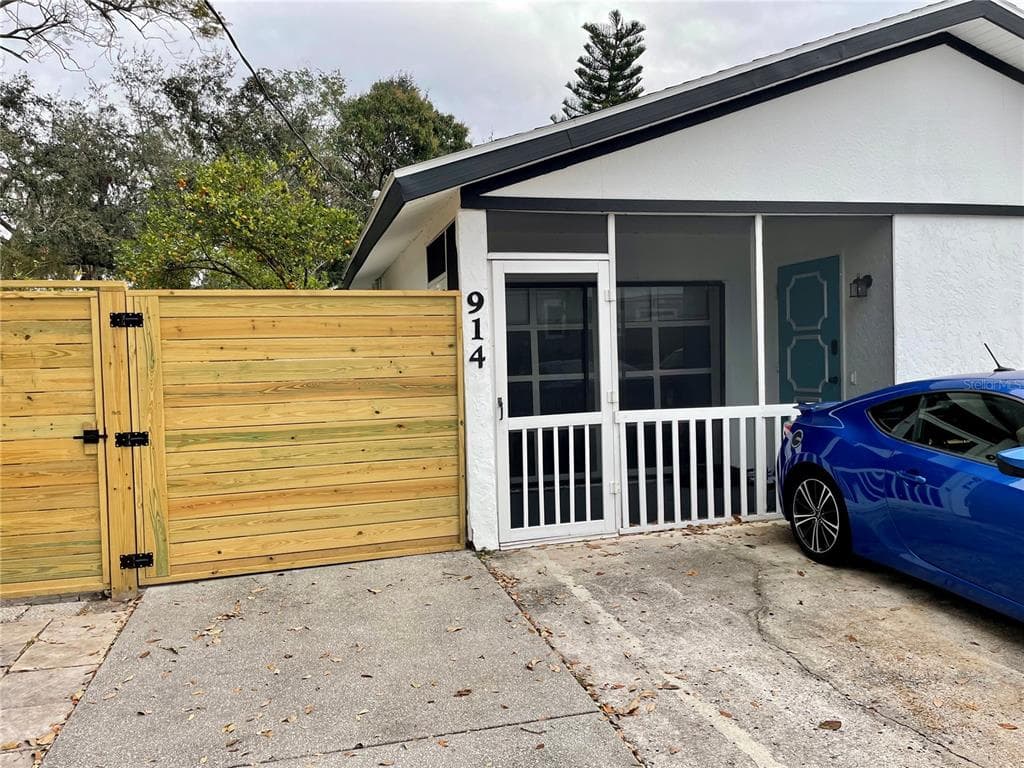 914 GOODRICH AVENUE SARASOTA, FL 34236