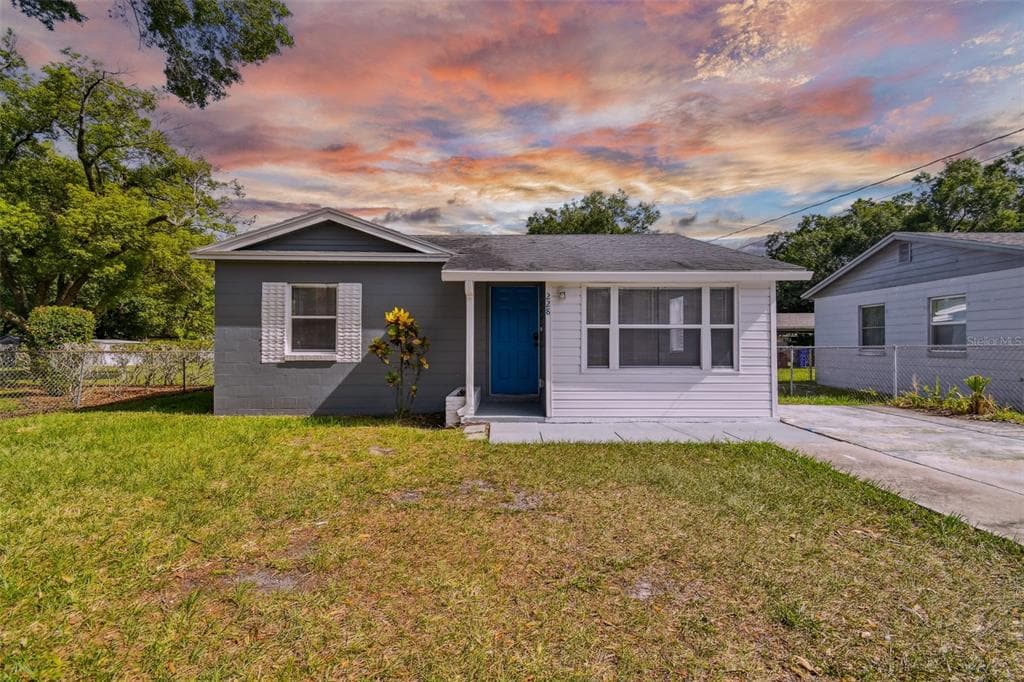 228 MIAMI STREET LAKELAND, FL 33805