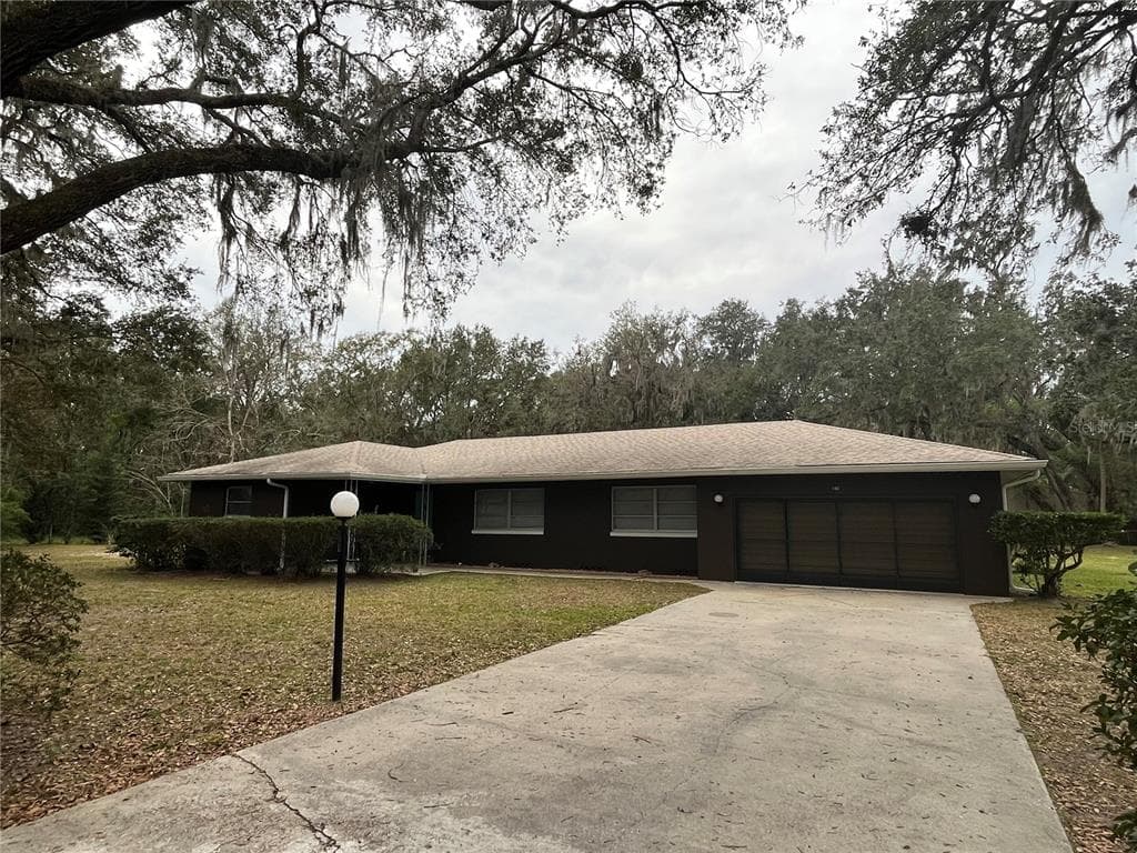 190 CLARK STREET ENTERPRISE, FL 32725
