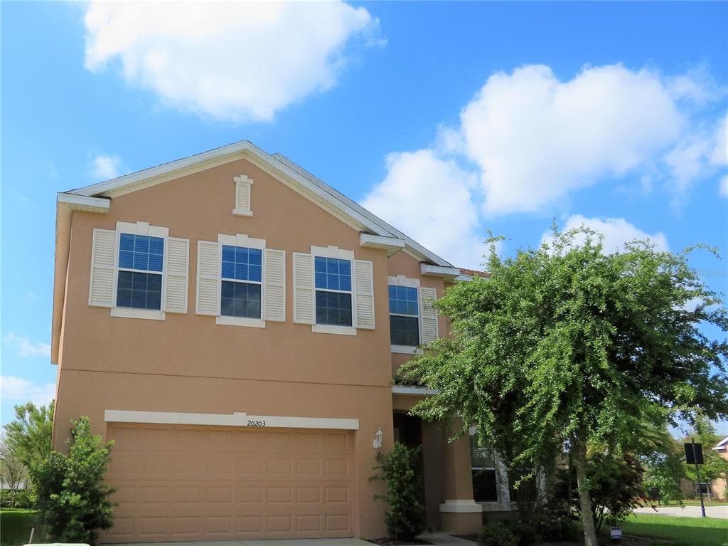 20203 AUTUMN FERN AVENUE TAMPA, FL 33647